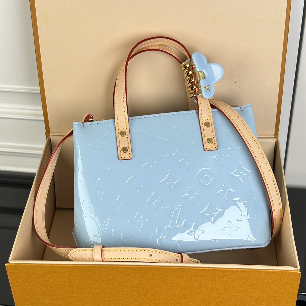 Louis Vuitton Shopping Bags